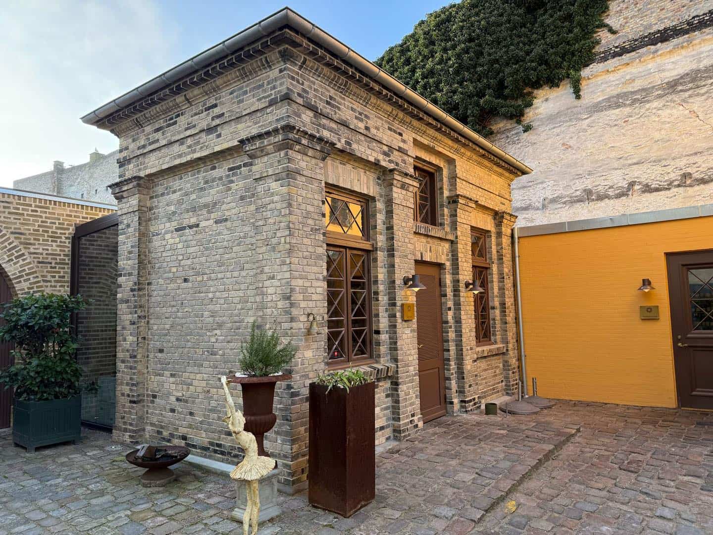 Tømrerarbejde på historisk bygning ved Hans Broges Gård, København.