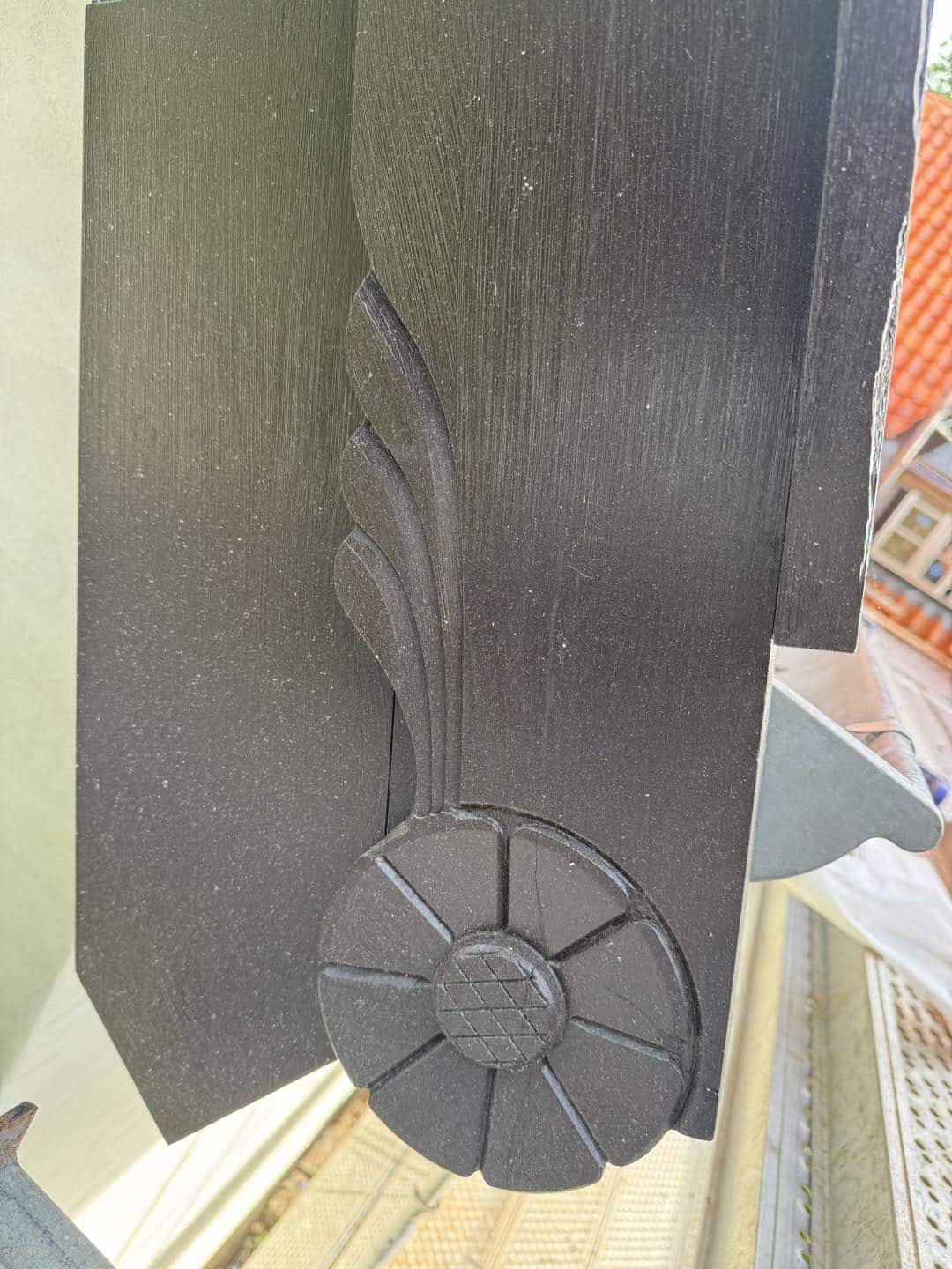 Arkitektonisk trædetalje med fokus på detaljer og kvalitet.